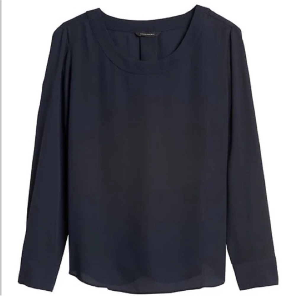 NWT Banana Republic Navy pleat back blouse size Small